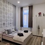 Pompar Belvarosi * Σέγκεντ