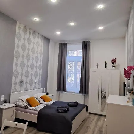 Pompar Belvarosi Apartment Szegedin