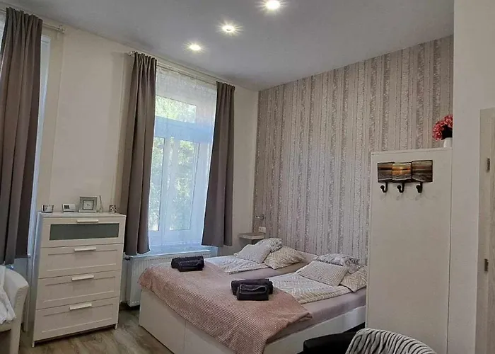 Apartament Pompar Belvarosi *